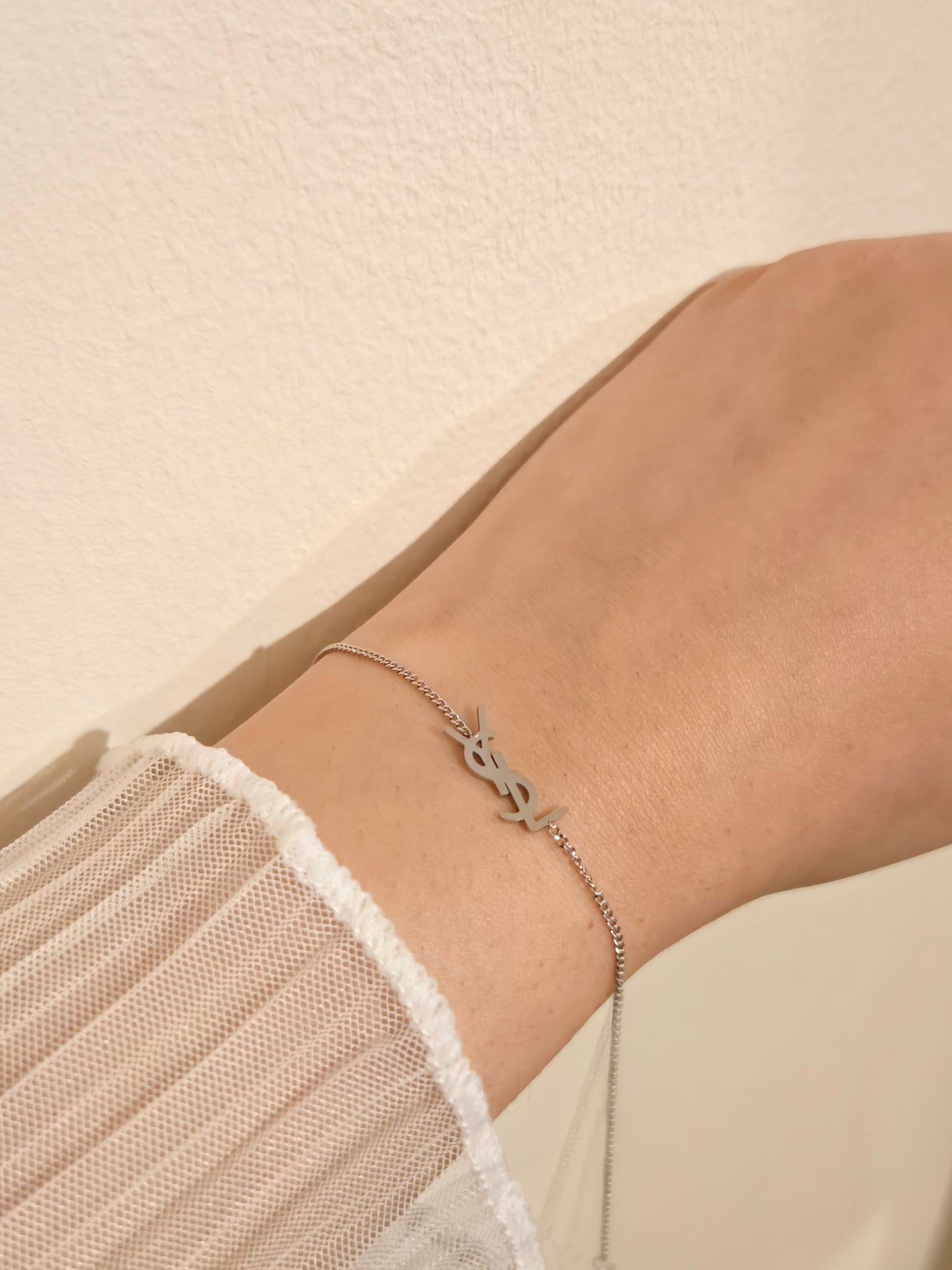 ROGUE THIN BRACELET